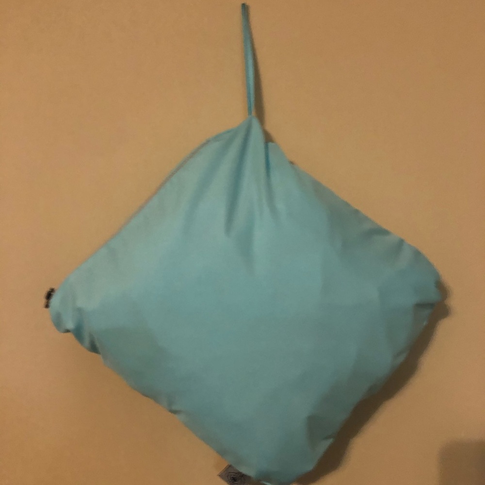 NWT Charles River Aqua pack n go